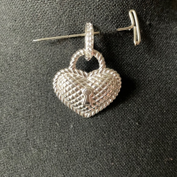 Judith Ripka Jewelry - Judith Ripka heart pendant